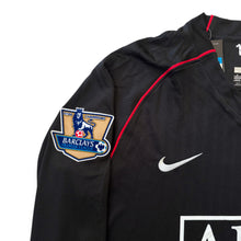 Load image into Gallery viewer, Cristiano Ronaldo #7 Manchester United Long Sleeve Jersey | Gold Sleeve Patch Edition Retro