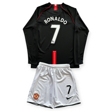 Load image into Gallery viewer, Cristiano Ronaldo #7 Manchester United Nike 2007-08 Away Jersey - Long Sleeve Kids Youth UCL Edition