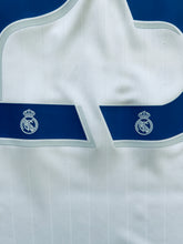 Load image into Gallery viewer, David Beckham #23 Real Madrid Retro Home Jersey - 2006-07 Adidas Final Season Edition - "La Liga Champions" Shirt - Men’s