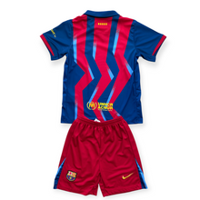 Load image into Gallery viewer, FC Barcelona 2025-26 Fourth "Senyera" Kids Kit - La Liga Special Edition - Jersey & Shorts Set