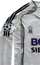 Load image into Gallery viewer, David Beckham #23 Real Madrid Adidas 2006-07 Long Sleeve Home Jersey - Final Season Champions League Edition