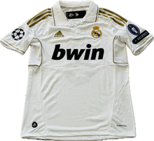 Load image into Gallery viewer, Real Madrid 2011-12 Home Jersey Kaká #8 Special Edition UCL Gold Champions League Kit