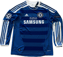 Load image into Gallery viewer,  Front view of Chelsea Adidas 2012 Champions League Final jersey showing royal blue color with white stripes and Samsung sponsor logo