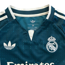 Load image into Gallery viewer, Jude Bellingham #5 Real Madrid 2026-2027 Away Kids Jersey & Shorts Set