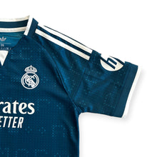 Load image into Gallery viewer, Jude Bellingham #5 Real Madrid 2026-2027 Away Kids Jersey & Shorts Set