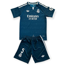 Load image into Gallery viewer, Jude Bellingham #5 Real Madrid 2026-2027 Away Kids Jersey & Shorts Set
