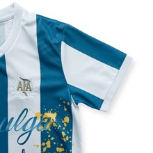 Load image into Gallery viewer, Lionel Messi #10 Argentina "La Pulga" Special Edition Kids Kit - World Cup 3-Star Away - Jersey & Shorts Set