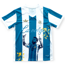 Load image into Gallery viewer, Lionel Messi #10 Argentina "La Pulga" Special Edition Kids Kit - World Cup 3-Star Away - Jersey & Shorts Set
