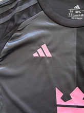 Load image into Gallery viewer, Messi #10 Inter Miami Adidas "La Noche" Kids Youth Kit (Jersey + Shorts) 2025-26 embroidery