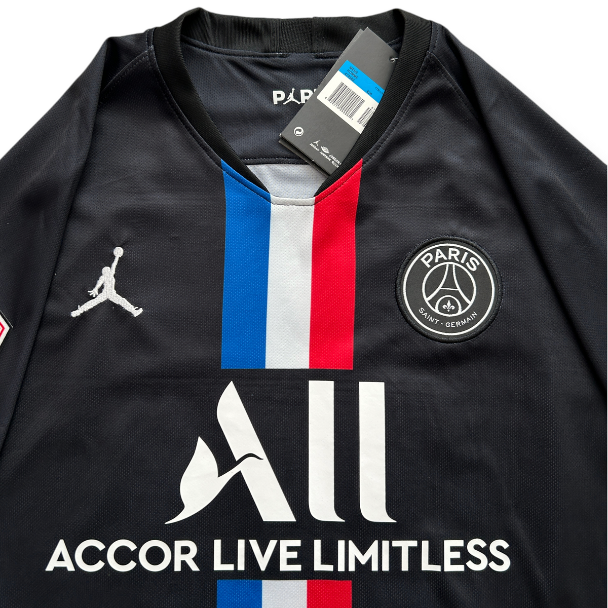 Neymar_Jr_10_Paris_Saint-