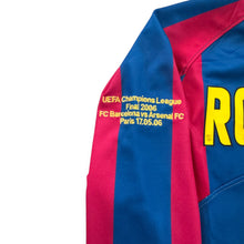 Load image into Gallery viewer, Ronaldinho 10 FC Barcelona 2006 Champions League Final Long Sleeve Retro Jersey Nike