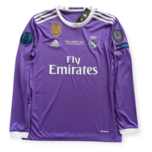 Load image into Gallery viewer, Ronaldo Jersey #7 Madrid 2016-2017 Adidas Real Madrid Long Sleeve Soccer Jersey Champions Cardiff Purple MENS UCL