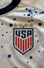 Load image into Gallery viewer, USWNT USA Women's 2023 "Splatter" Jersey - Nike 4-Star World Cup logo close up