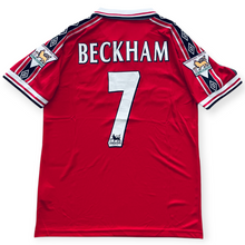 Load image into Gallery viewer, David Beckham #7 Manchester United UMBRO 1999-2000 Home Retro Jersey
