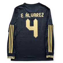 Load image into Gallery viewer, E. ÁLVAREZ #4 Mexico "Mexico de Oro" Black &amp; Gold Jersey - Adidas Originals Special Edition Long Sleeve
