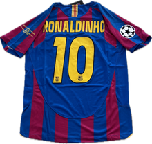 Load image into Gallery viewer, Ronaldinho 10 Jersey FC Barcelona Nike 2006 Retro Football Soccer Jersey Football Champions League Final Paris
