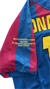 Ronaldinho 10 Jersey FC Barcelona Nike 2006 Retro Football Soccer Jersey Football Champions League Final Paris