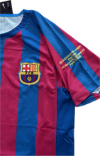 Load image into Gallery viewer, Ronaldinho 10 Jersey FC Barcelona Nike 2006 Retro Football Soccer Jersey Football Champions League Final Paris
