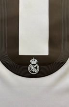 Load image into Gallery viewer, Mbappé #10 Real Madrid 2025-26 Youth Kids Home Kit (Jersey + Shorts) Adidas Champions Patch
