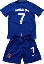 Load image into Gallery viewer, Manchester United 2007/2008 Cristiano Ronaldo Blue Nike Soccer Jersey Blue Champions League YOUTH KIDS
