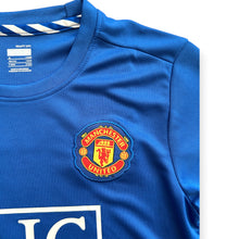 Load image into Gallery viewer, Kids Cristiano Ronaldo 7 Manchester United 2007-08 Blue Retro Jersey &amp; Shorts Set Nike
