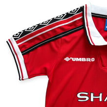 Load image into Gallery viewer, Kids David Beckham 7 Manchester United 1998-99 Retro Home Jersey &amp; Shorts Set Umbro
