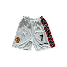 Load image into Gallery viewer, Kids David Beckham 7 Manchester United 1998-99 Retro Home Jersey &amp; Shorts Set Umbro
