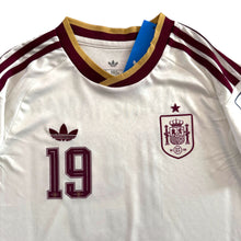 Load image into Gallery viewer, Kids Lamine Yamal 19 Spain 2026 World Cup Jersey &amp; Shorts Set Adidas Away
