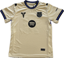 Load image into Gallery viewer, Lamine Yamal #10 FC Barcelona 2025-2026 Kobe Edition Youth Kids Kit - Jersey top view
