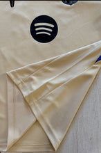 Load image into Gallery viewer, Lamine Yamal #10 FC Barcelona 2025-2026 Kobe Edition Youth Kids Kit - Jersey &amp; Shorts Set side view
