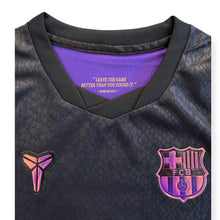 Load image into Gallery viewer, Lamine Yamal #10 FC Barcelona x Kobe Bryant Tribute Special Edition Kids Jersey &amp; Shorts Set

