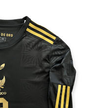 Load image into Gallery viewer, RAÚL #9 Mexico "Mexico de Oro" Black &amp; Gold Jersey - Adidas Originals Special Edition Long Sleeve
