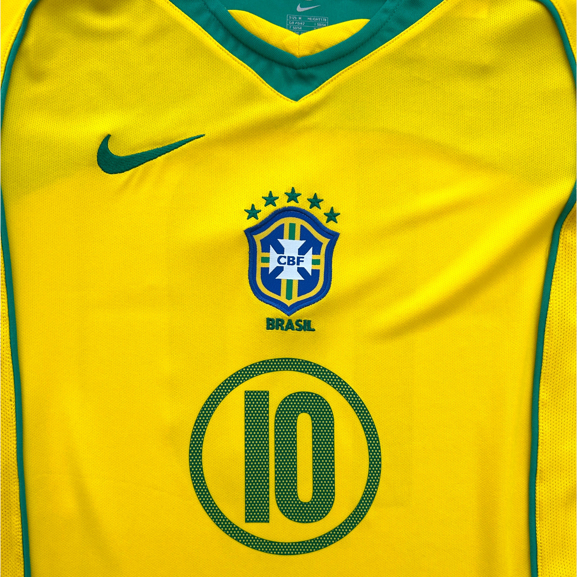 Ronaldinho #10 Brazil Retro Home Jersey - 2004-06 Total 90 Era