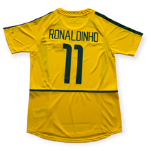 Load image into Gallery viewer, Ronaldinho 11 Brazil Nike National Football Team MENS Yellow 2002 World Cup Soccer Jersey Korea Japan MENS
